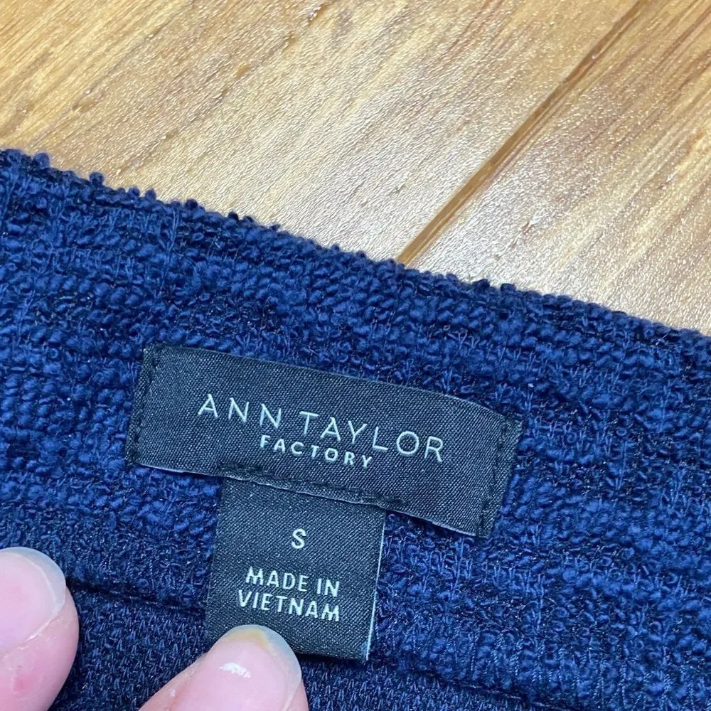 Ann Taylor Knit Navy Blue Pencil Skirt size Small